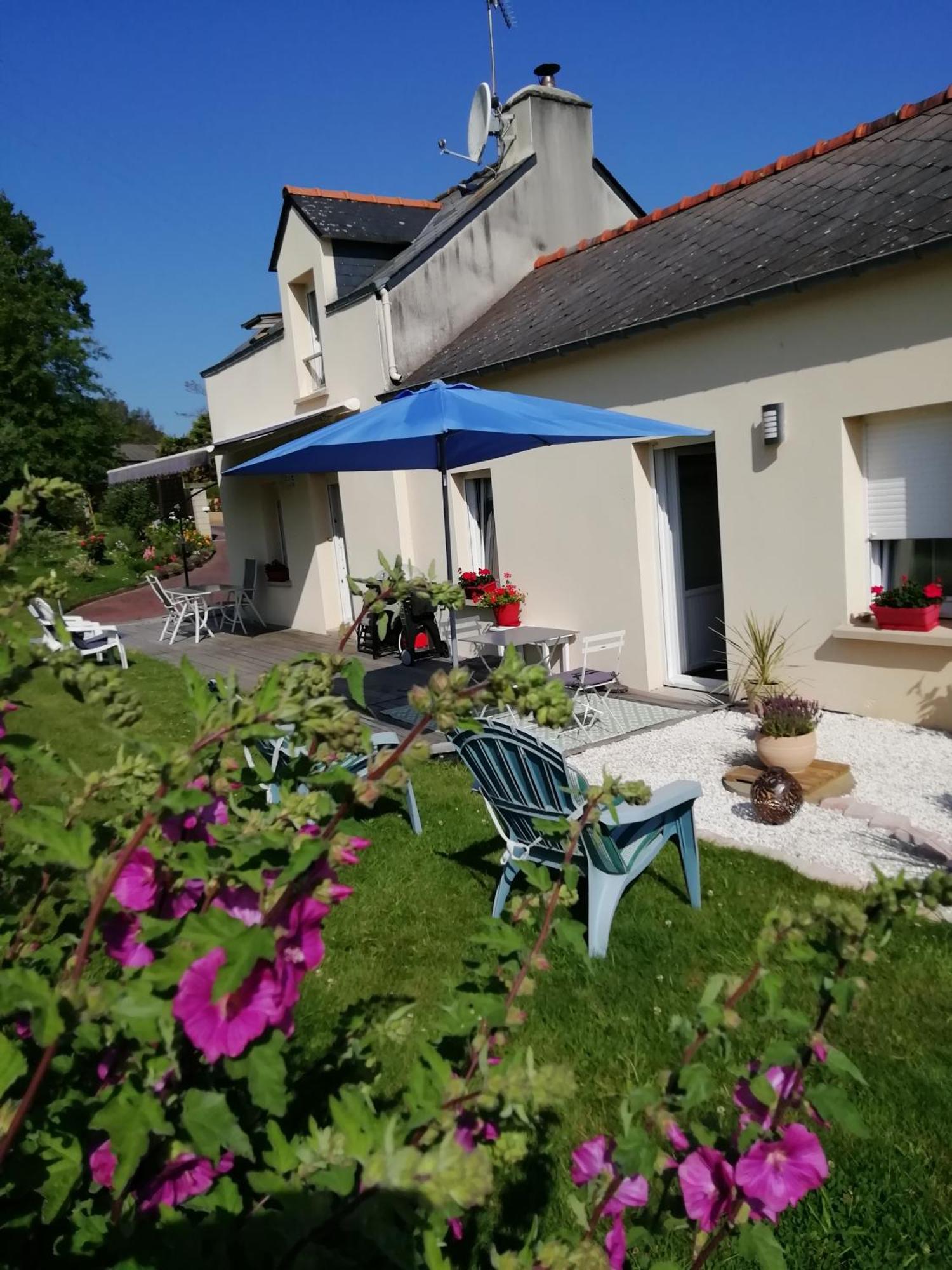 Kerlan Bed & Breakfast Béganne Exterior photo